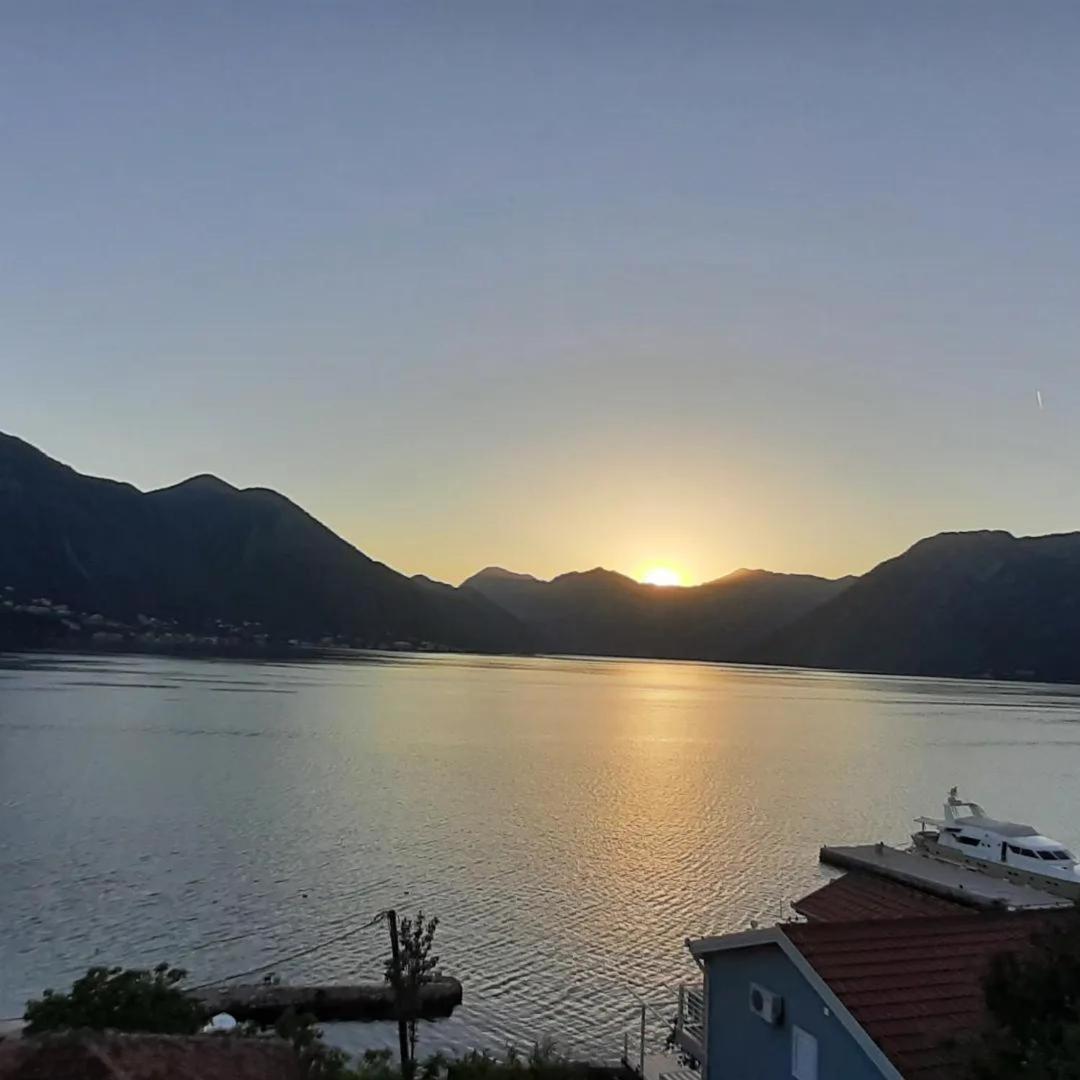 Apartments Boka Blue Dobrota Kotor Exterior photo