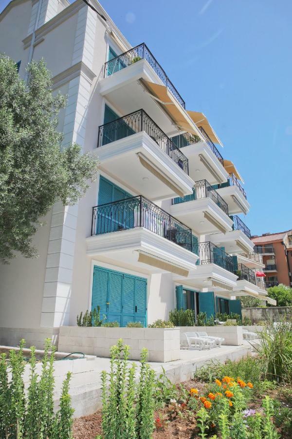Apartments Boka Blue Dobrota Kotor Exterior photo