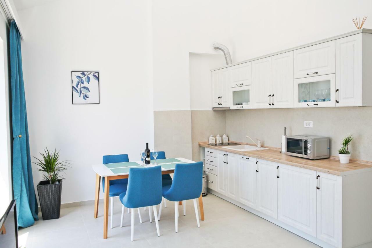 Apartments Boka Blue Dobrota Kotor Exterior photo