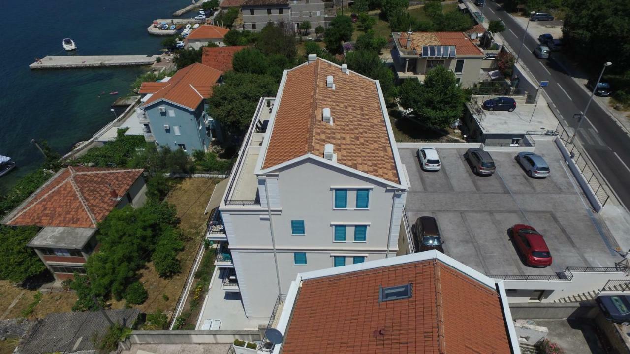 Apartments Boka Blue Dobrota Kotor Exterior photo